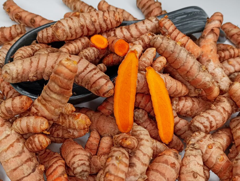 Куркума: користь, властивості та як правильно вживати без міфів